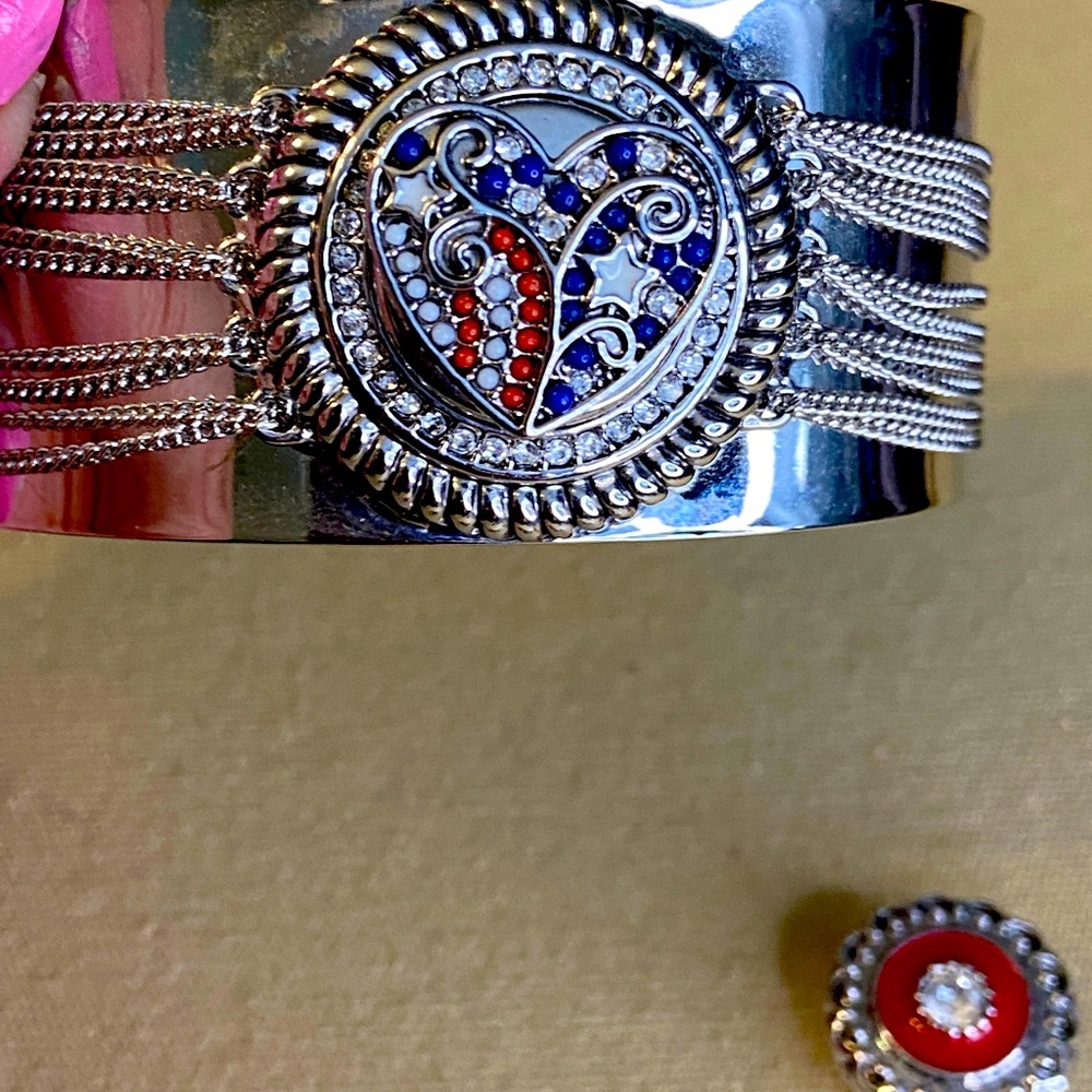 MV Silver Chain Cuff - Picture 4 of 5